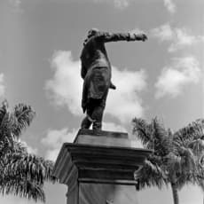 Daniel González (b. 1935)