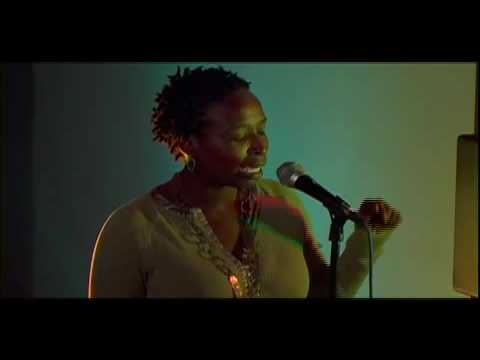 Shakeela ~ Party Mood @ Alice Yard