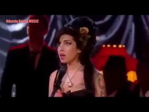 AMY WINEHOUSE: Vencendo o Grammy 2008